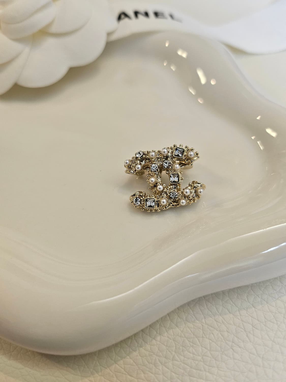 샤넬 멀티보석진주 미니 브로치 업사이클링 상품이미지1
