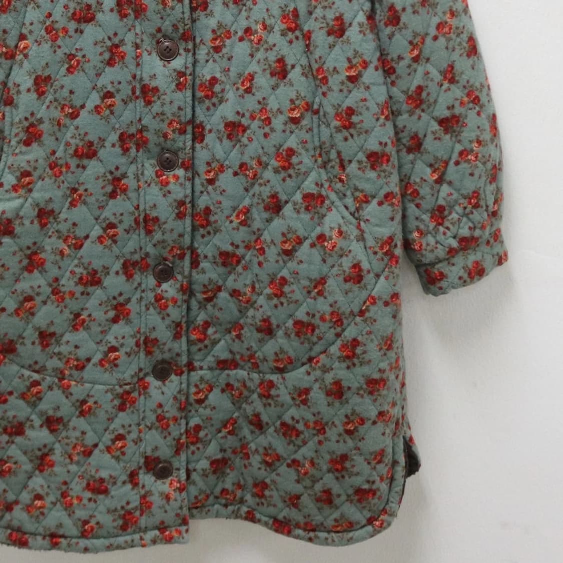 헤라 빈티지 플라워 퀼티드 코트 61113 상품이미지4