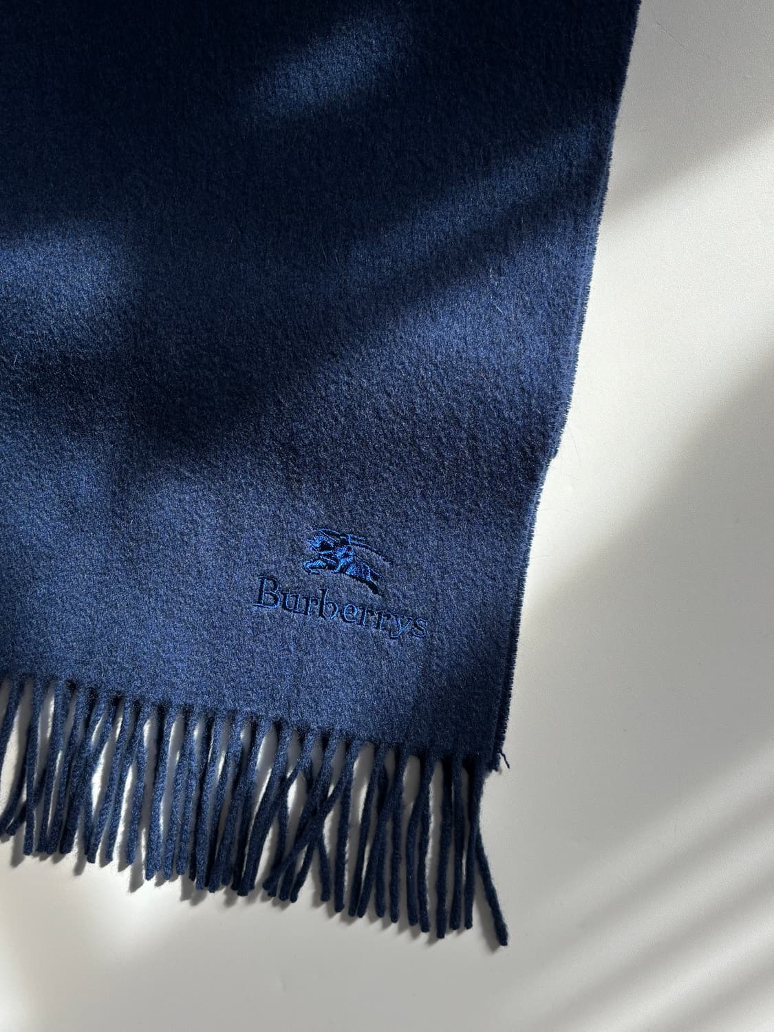 Burberry 버버리 네이비 캐시미어 머플러 상품이미지1