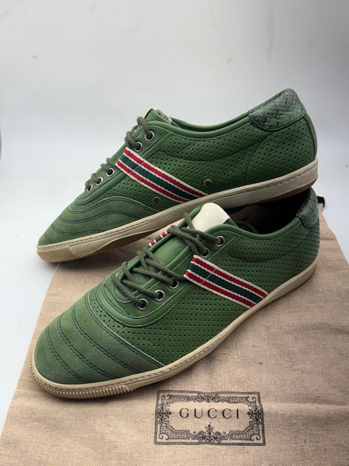 정품)구찌 스니커즈 260 상품이미지3