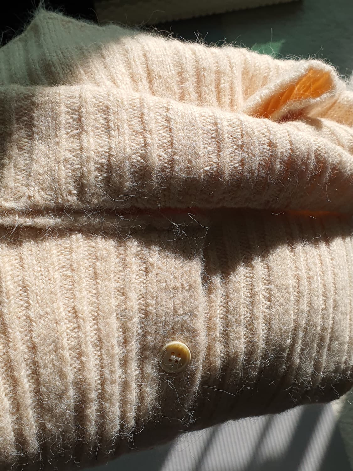 [빈티지] 오프숄더 니트 셔츠 베이지 상품이미지6