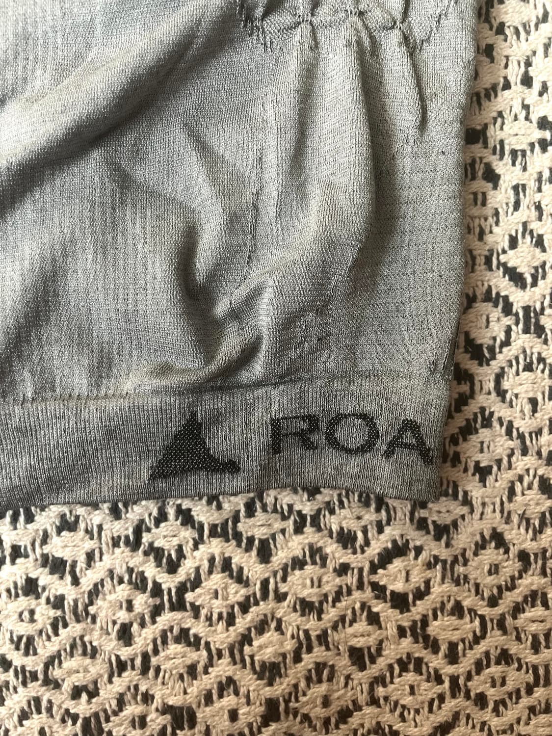 ROA 로아 3D 니트 크롭 티셔츠  상품이미지2