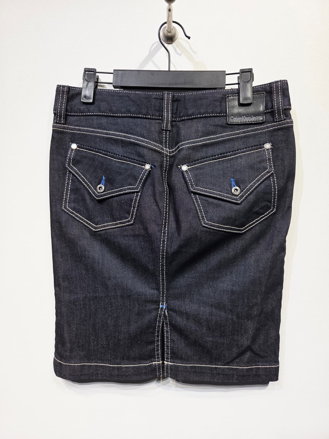 캘빈클라인진 스티치 포인트 데님 스커트 상품이미지3