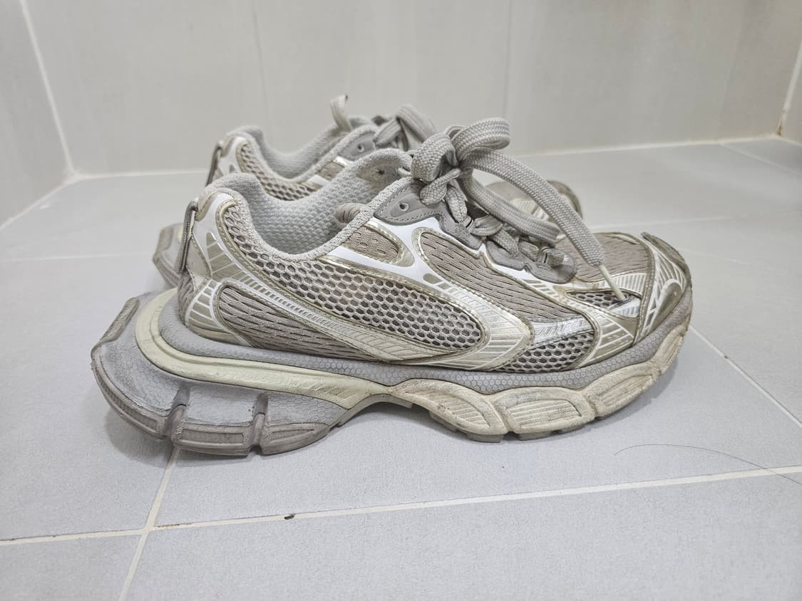 발렌시아가 에그쉘 3xl 40 사니즈 상품이미지1
