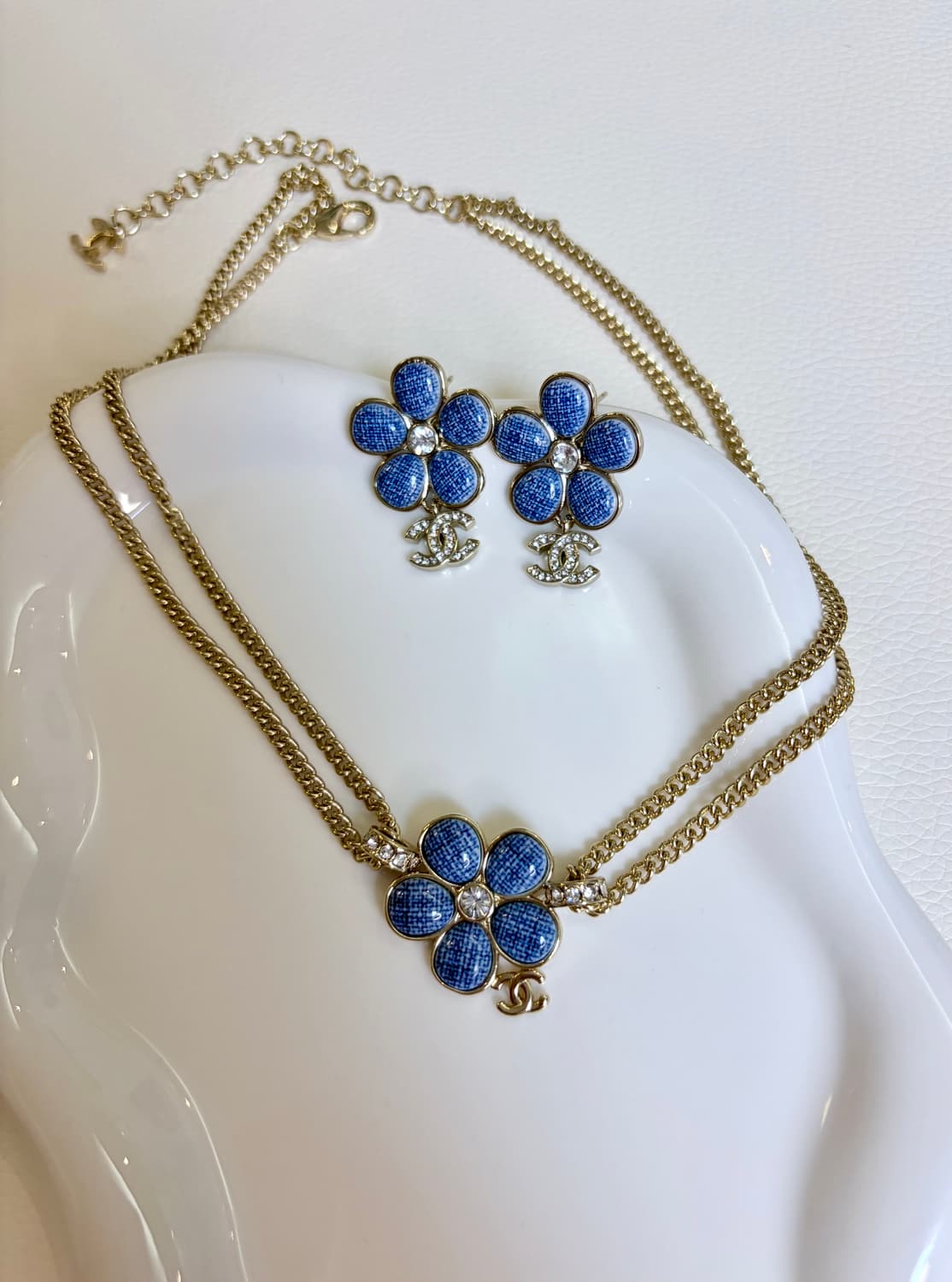 샤넬 데님풍 플라워 CC 초커 목걸이 업사이클링 상품이미지6