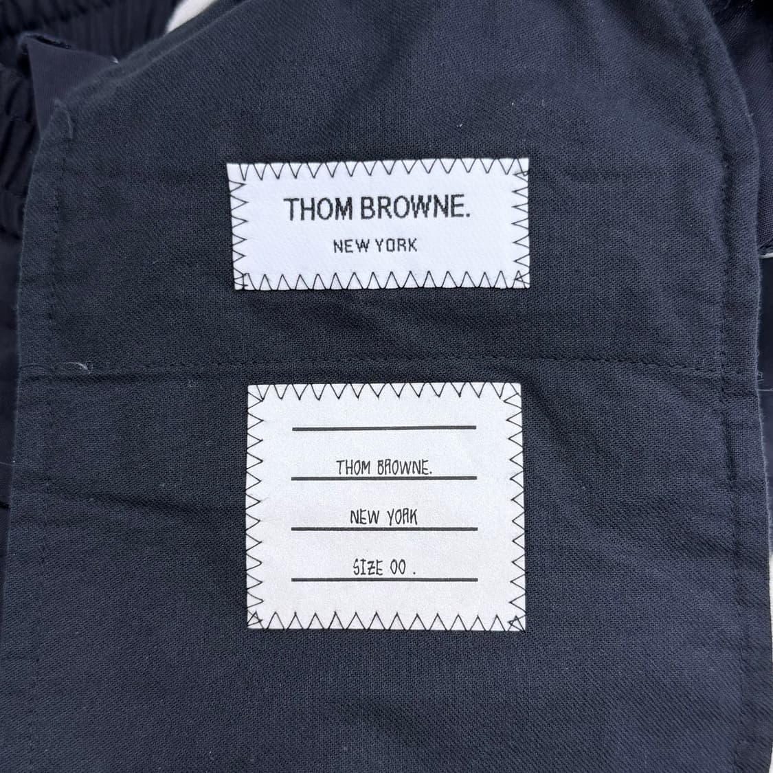 [S+급/00] 톰브라운 사선완장 앵클 스트링 트랙 팬츠 상품이미지8