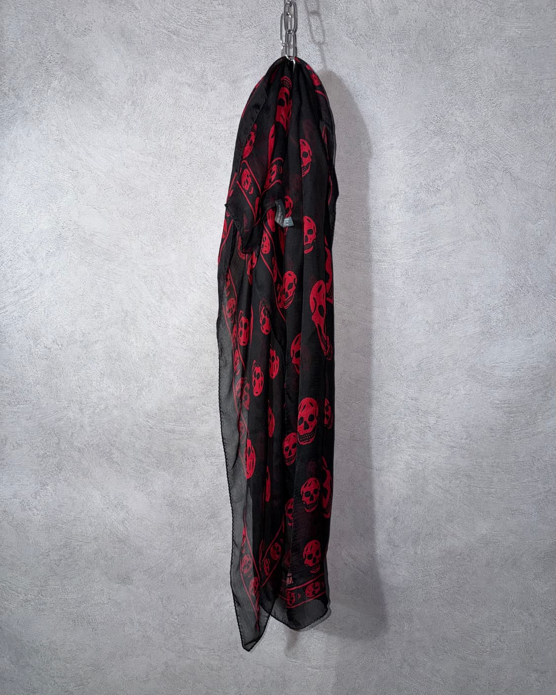 Alexander McQueen Red Skull Silk Scarf 상품이미지1