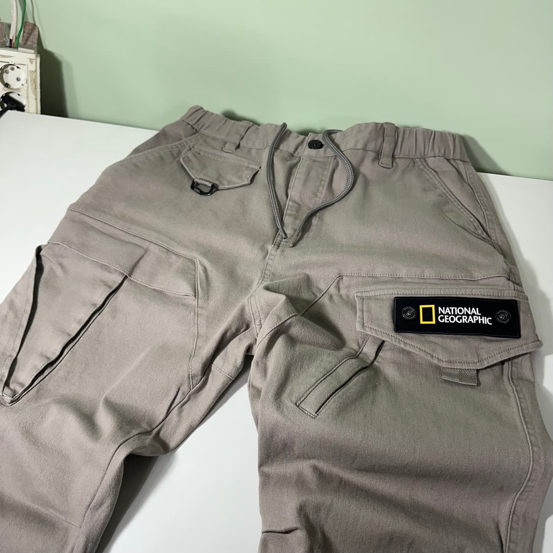 M 네셔널지오그래픽 레귤러핏 와펜로고 코튼 카고팬츠 상품이미지2