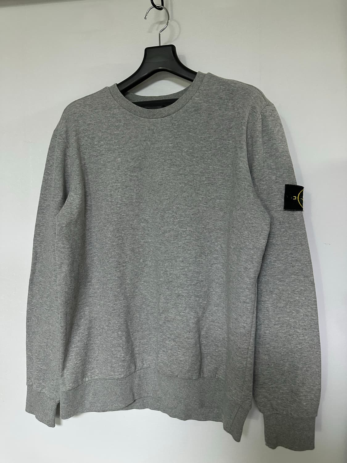 스톤아일랜드 맨투맨 회색 상품이미지1