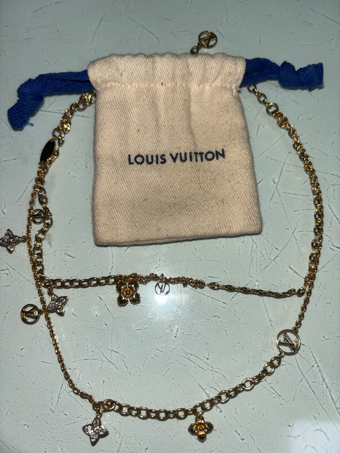 루이비통 블루밍 스트라스 네클리스 골드 상품이미지2