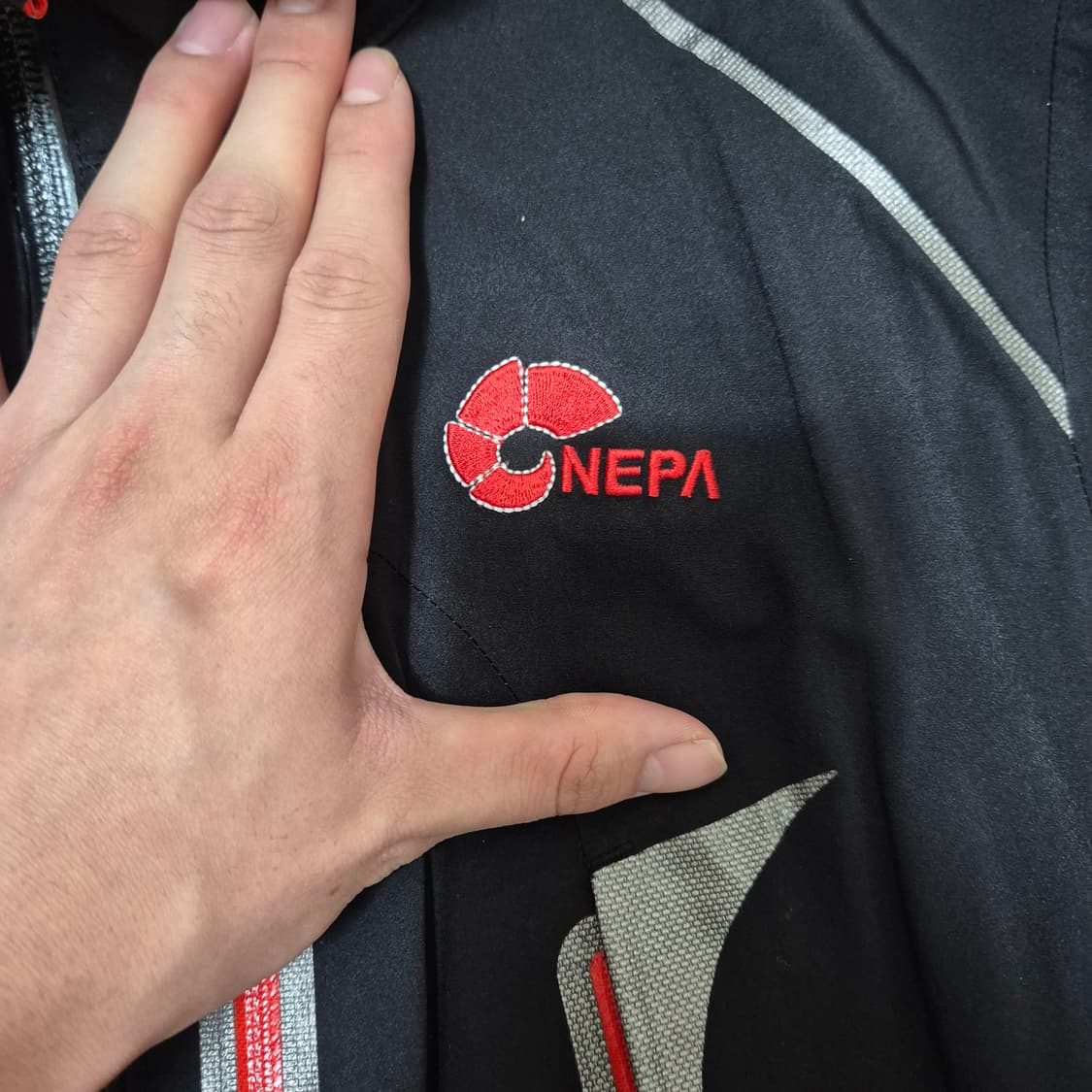 네파 프로텍션 투톤 바람막이 집업자켓  상품이미지7