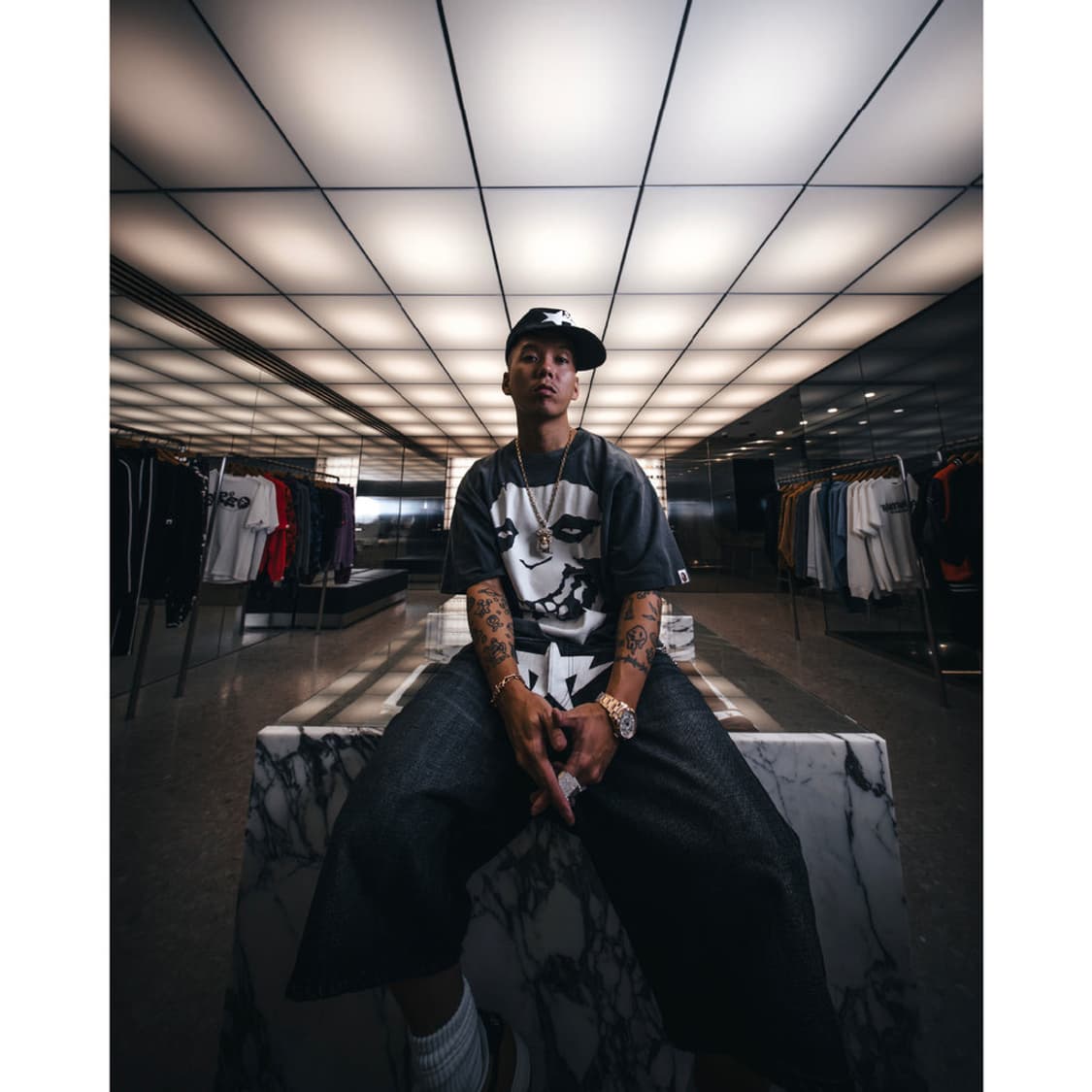 [XL,XXL] 세인트 미카엘 x 베이프 26ss 반팔 블랙 상품이미지3