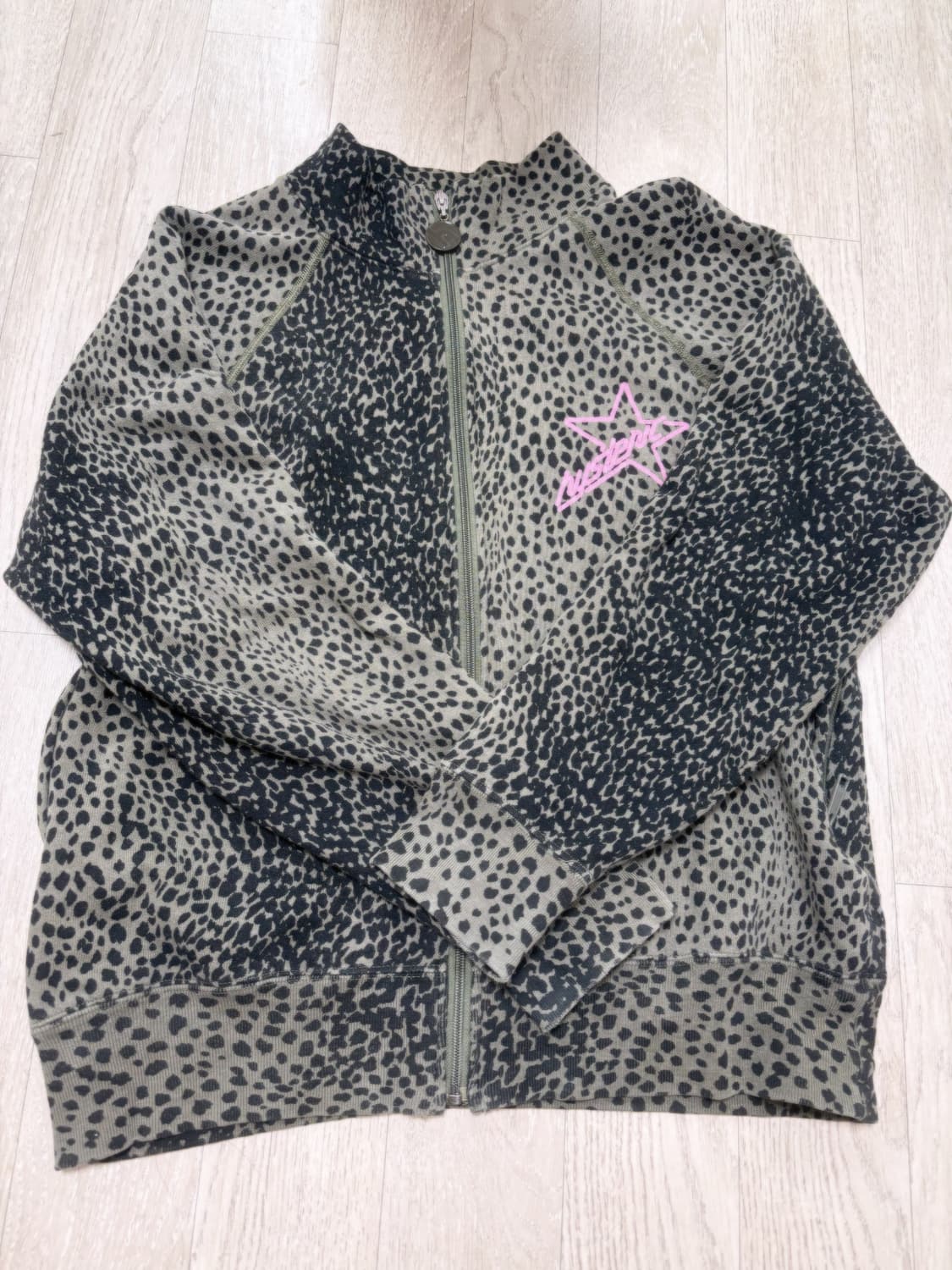 히스테릭 글래머 레오파드 집업 상품이미지1