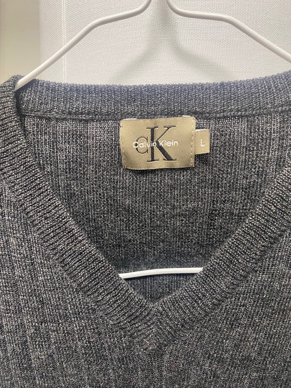 캘빈클라인 브이넥 니트(울100) 상품이미지2