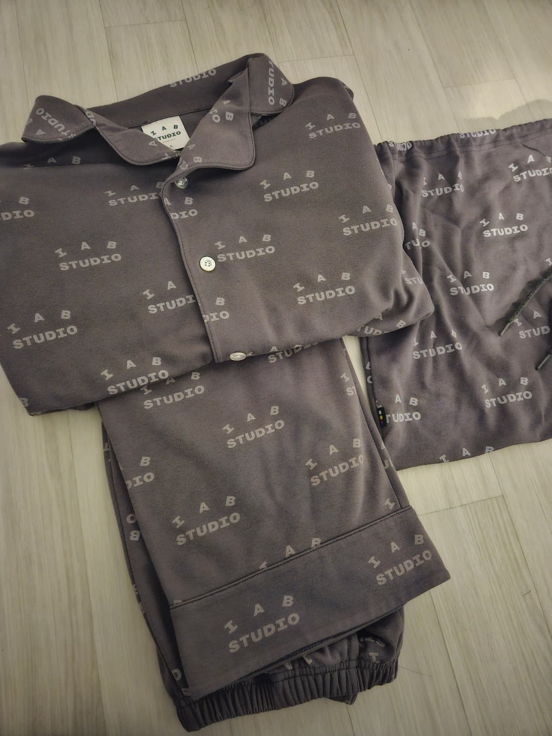 아이앱 앳 홈 파자마 세트 차콜 L 상품이미지2