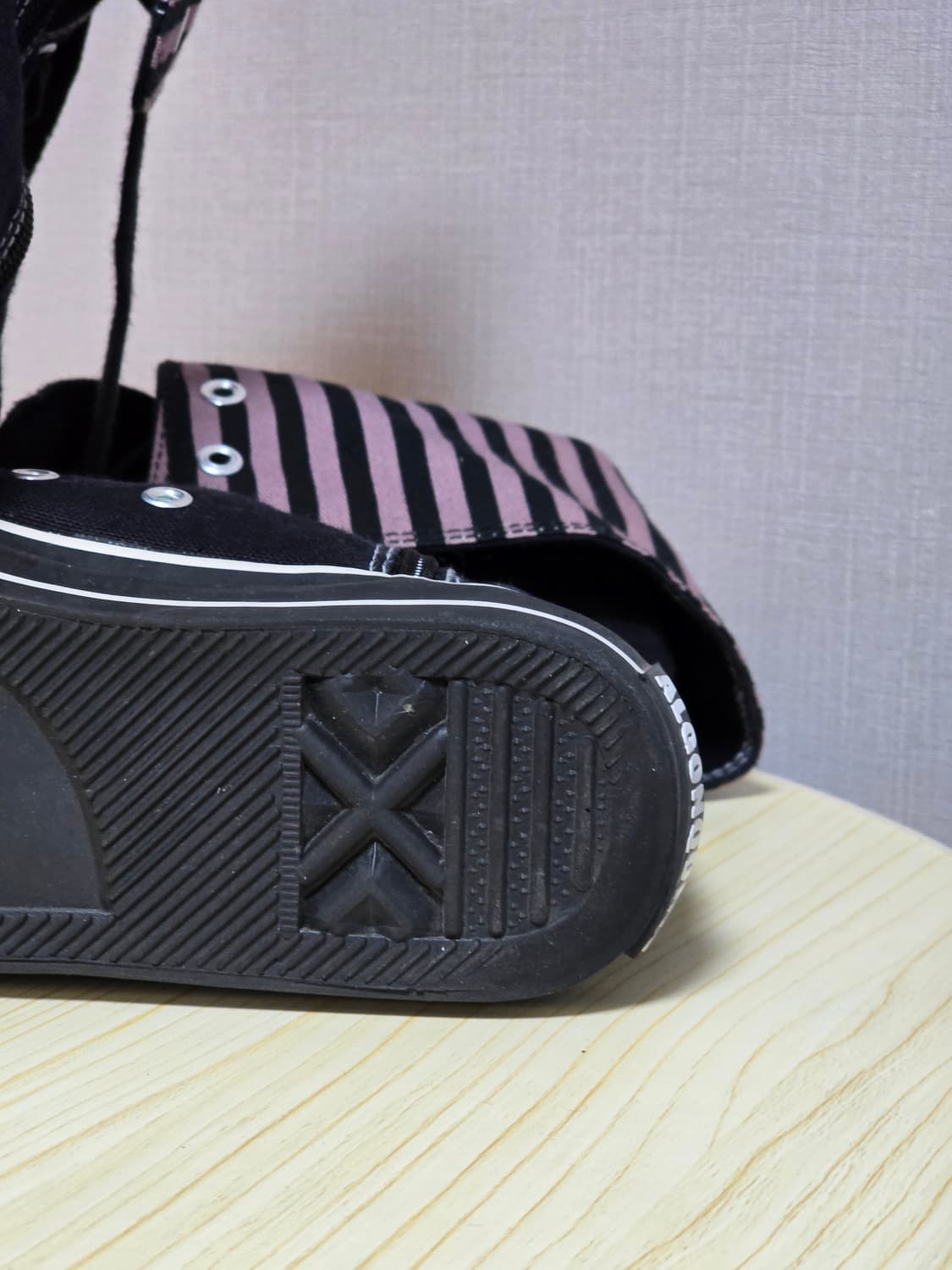 Algonquins 알곤퀸즈 하이컷 스트라이프 스니커즈 상품이미지9