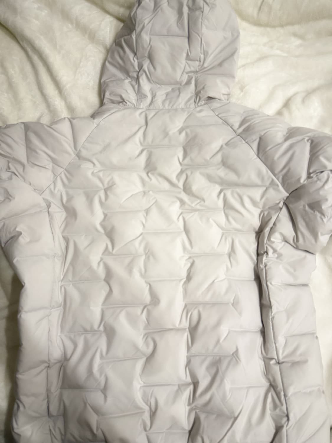 유니클로 경량패딩 (PUFFTECH 파카) 상품이미지2