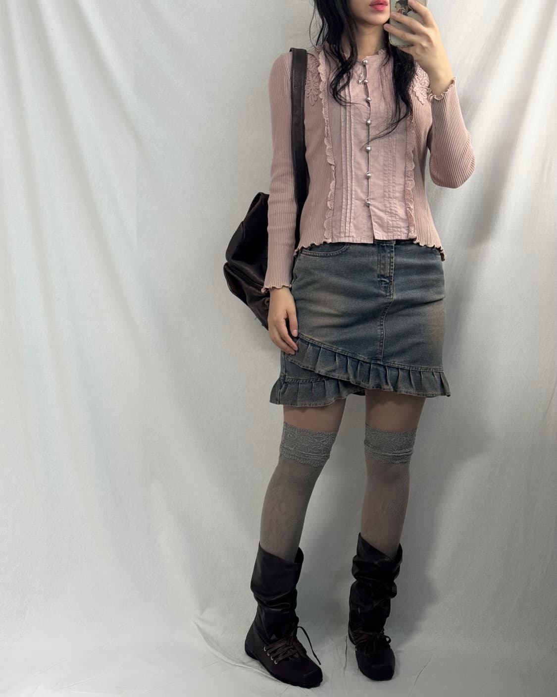 핀턱 레이스 러플 버튼 탑 상품이미지3