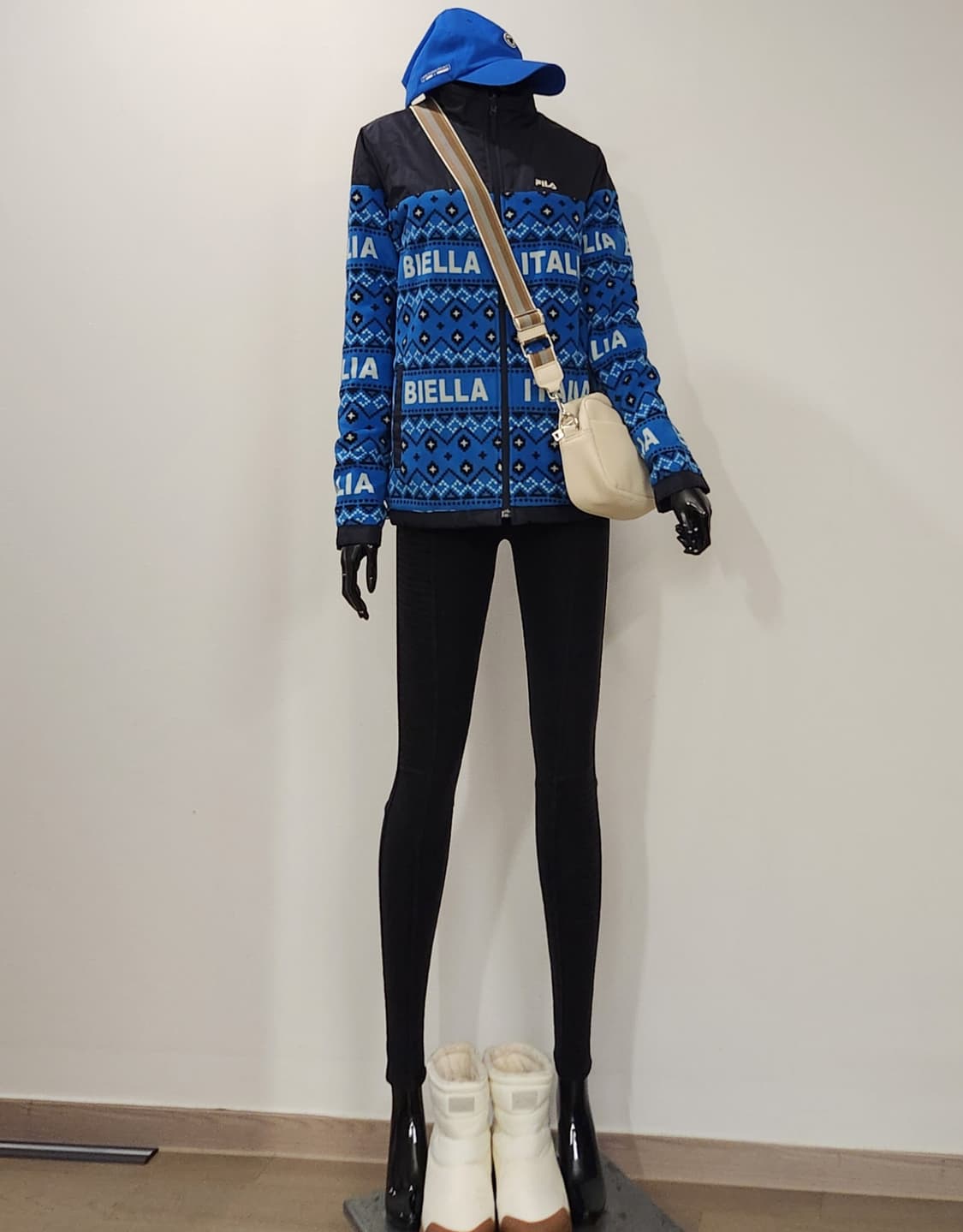 블루 레터링 후리스 상품이미지2