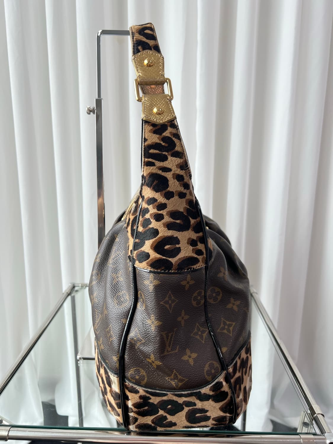 루이비통 SS06 리미티드 에디션 레오파드 폴리 포니 헤어 숄더백 상품이미지4
