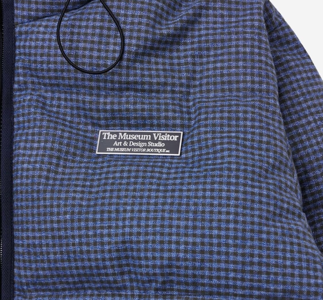 더뮤지엄비지터 체크 메탈 로고 푸퍼 자켓 상품이미지4