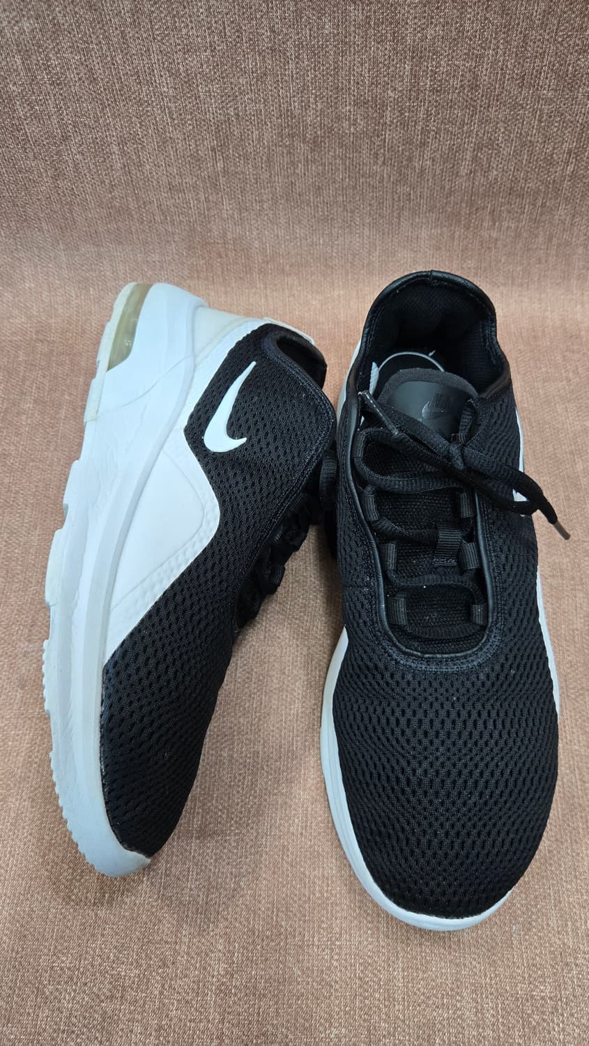 나이키 270mm- 에어맥스모션2 스니커즈 상품이미지1