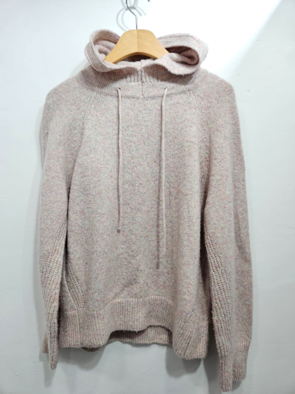 엔니튜드(enNittude) 울캐시미어 혼방 후드 니트  상품이미지6