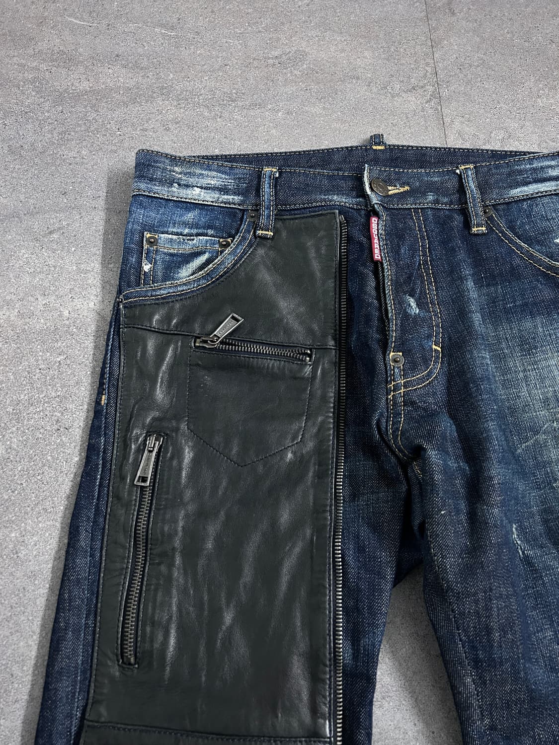 디스퀘어드2 11fw 루키 3 레더 판넬 데님 팬츠 상품이미지3