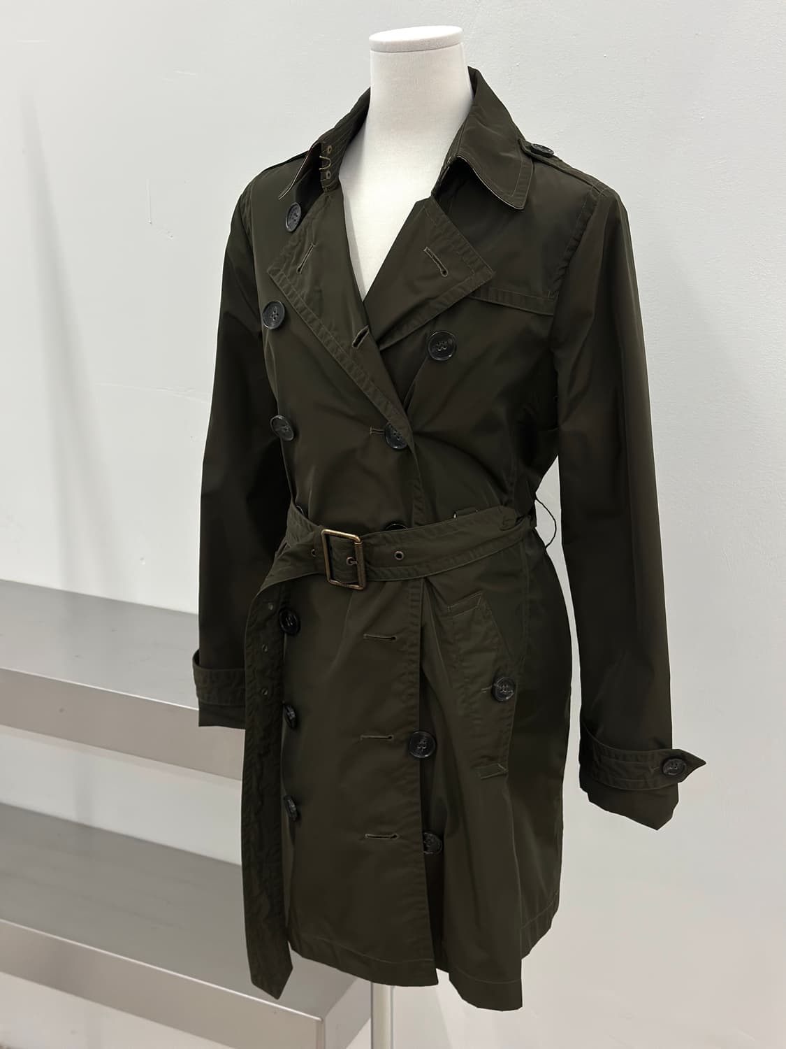 버버리 딥카키 발모랄 트렌치 코트   상품이미지2