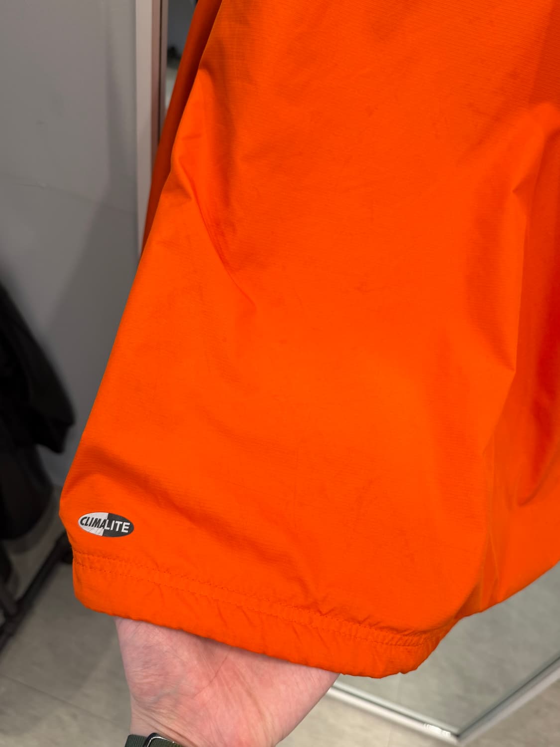 00s Adidas 아디다스 BASKETBALL 윈드브레이커 자켓 상품이미지5