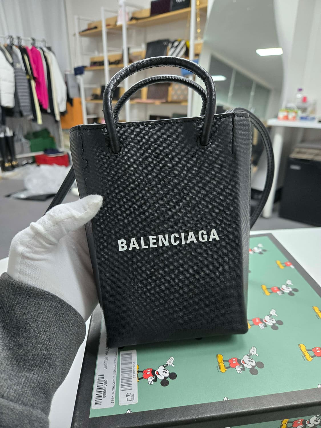 [정품]발렌시아가 폰홀더백 상품이미지1