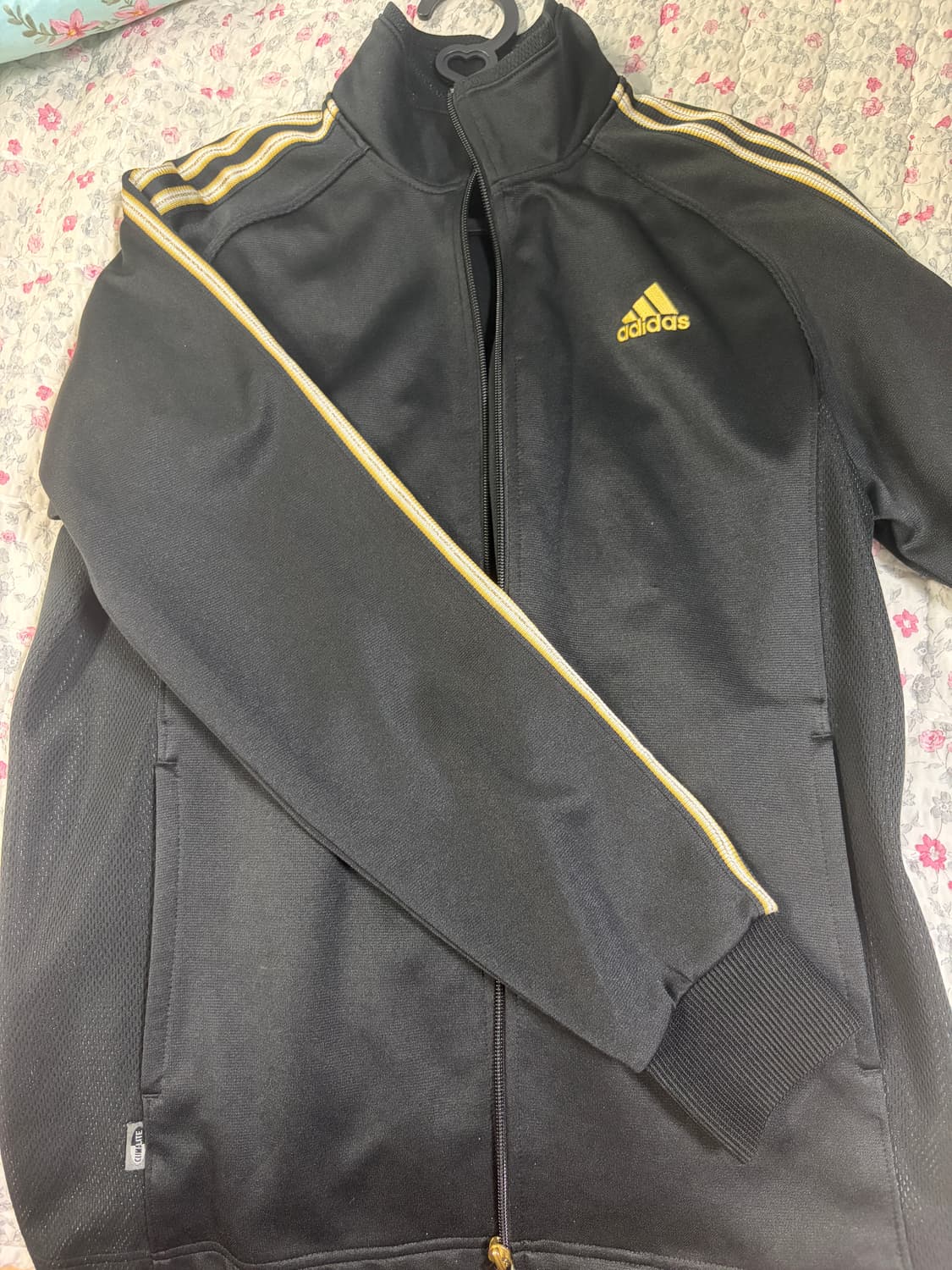 아디다스 져지 블랙, 골드 상품이미지1