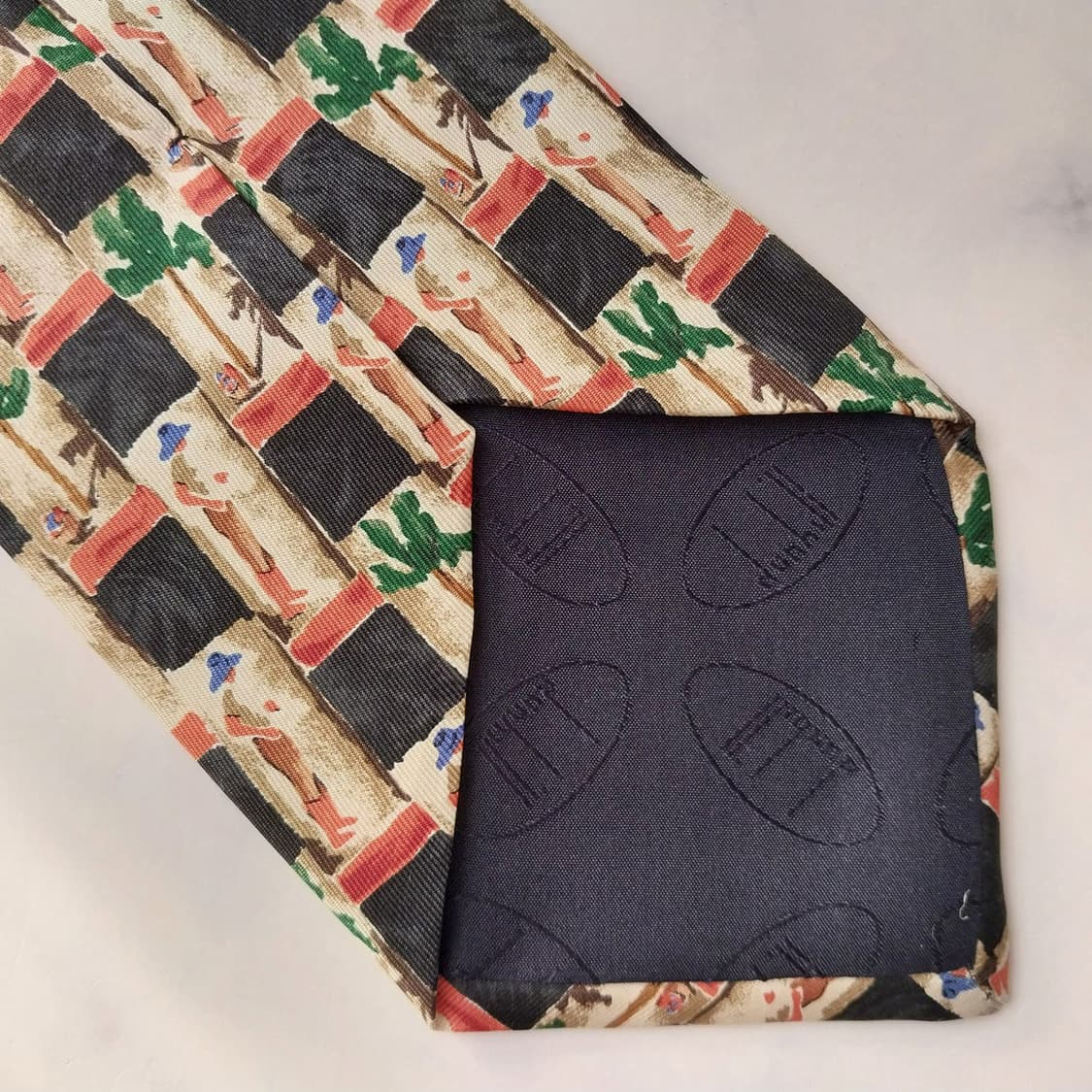 던힐 실크 블랙 패턴 넥타이 9.9cm A+등급 K1822
 상품이미지8