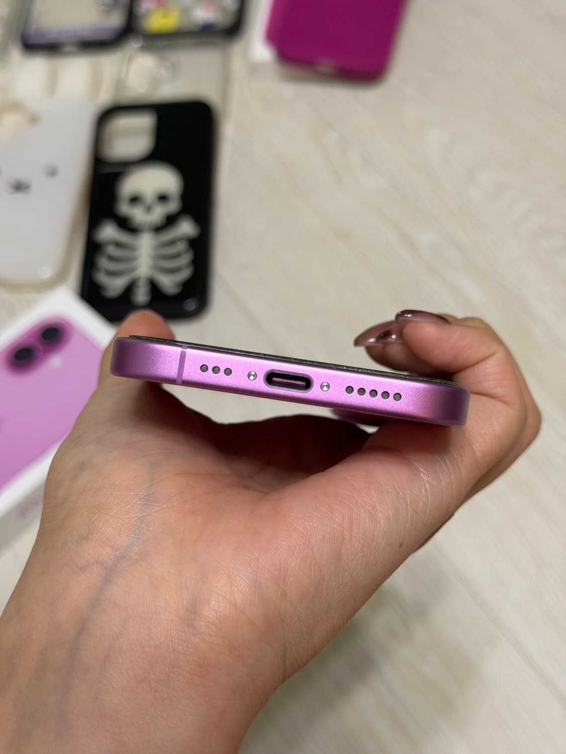 아이폰16 핑크 256GB + 정품케이스 상품이미지4