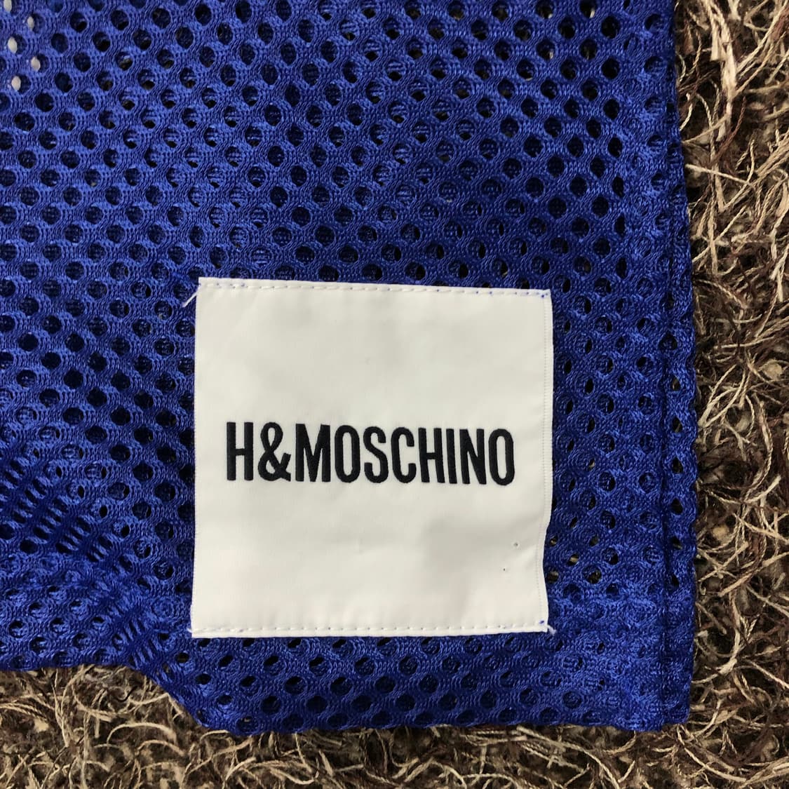 모스키노 X 디즈니 X H&M 미키마우스 메쉬 머플러 스카프 상품이미지3
