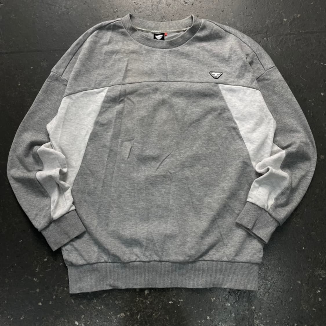 100 다이나핏 맨투맨 상품이미지1