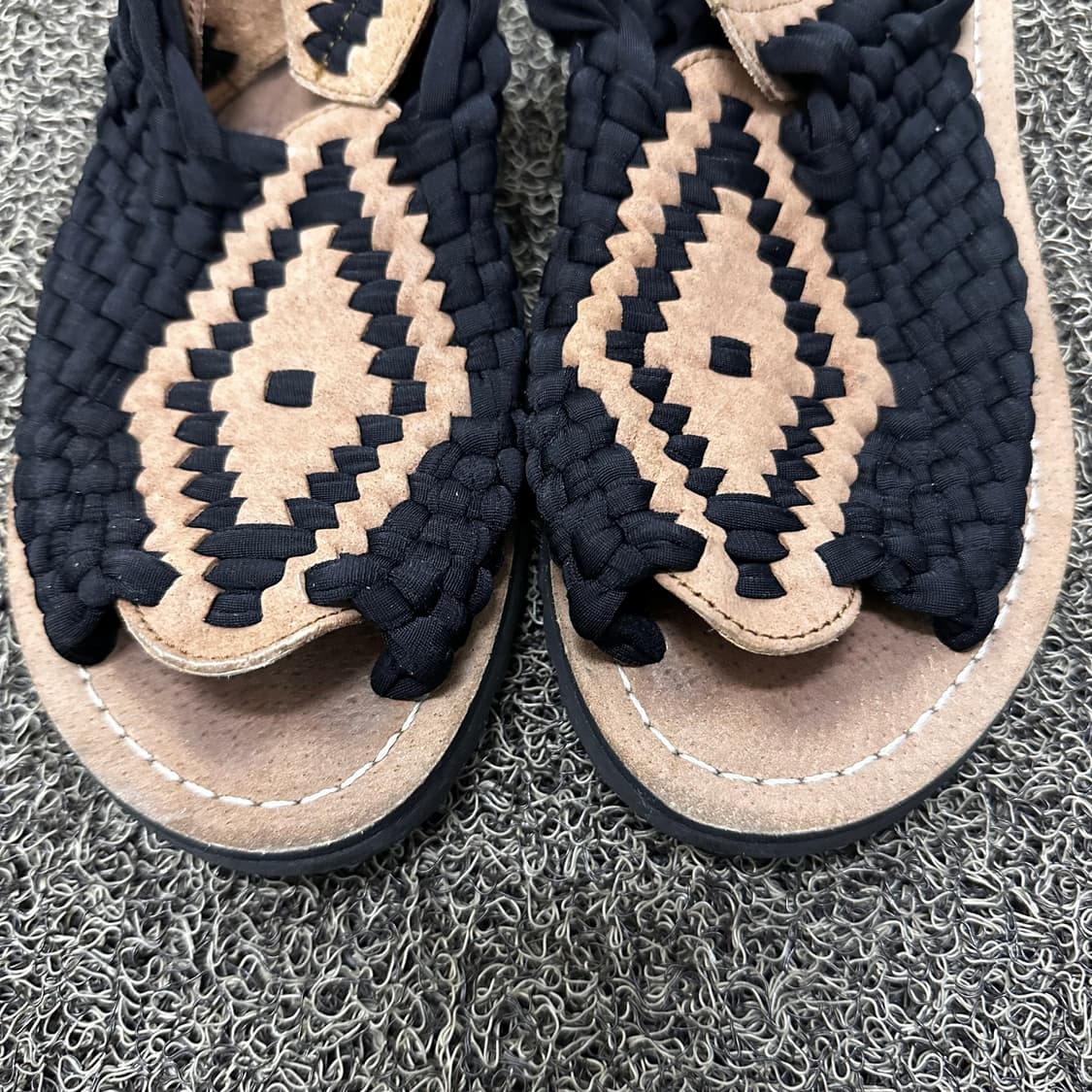 츄바스코 아즈텍 샌들 블랙 커피 255 상품이미지3