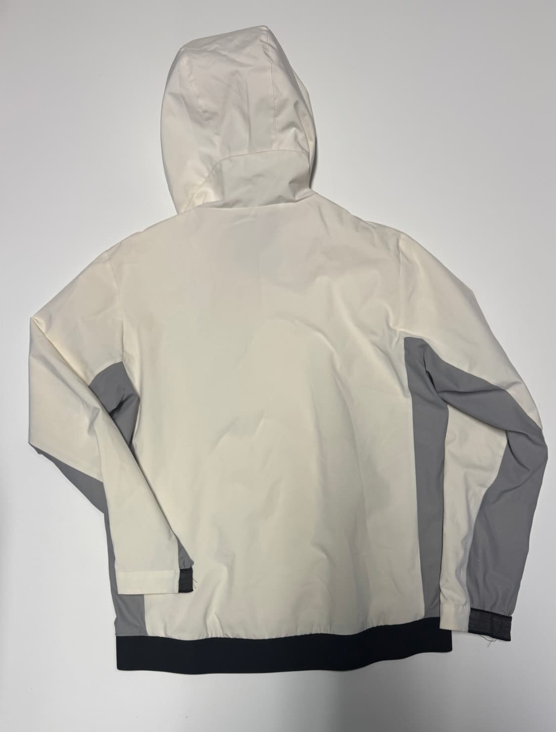 디스커버리 익스페디션 사이드 스펠로고 바람막이 L 상품이미지2