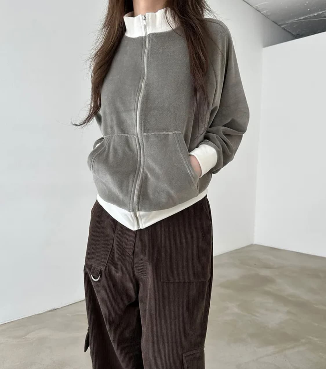 정가 4.4) 이너뮤트 velour colored zip-up 상품이미지1