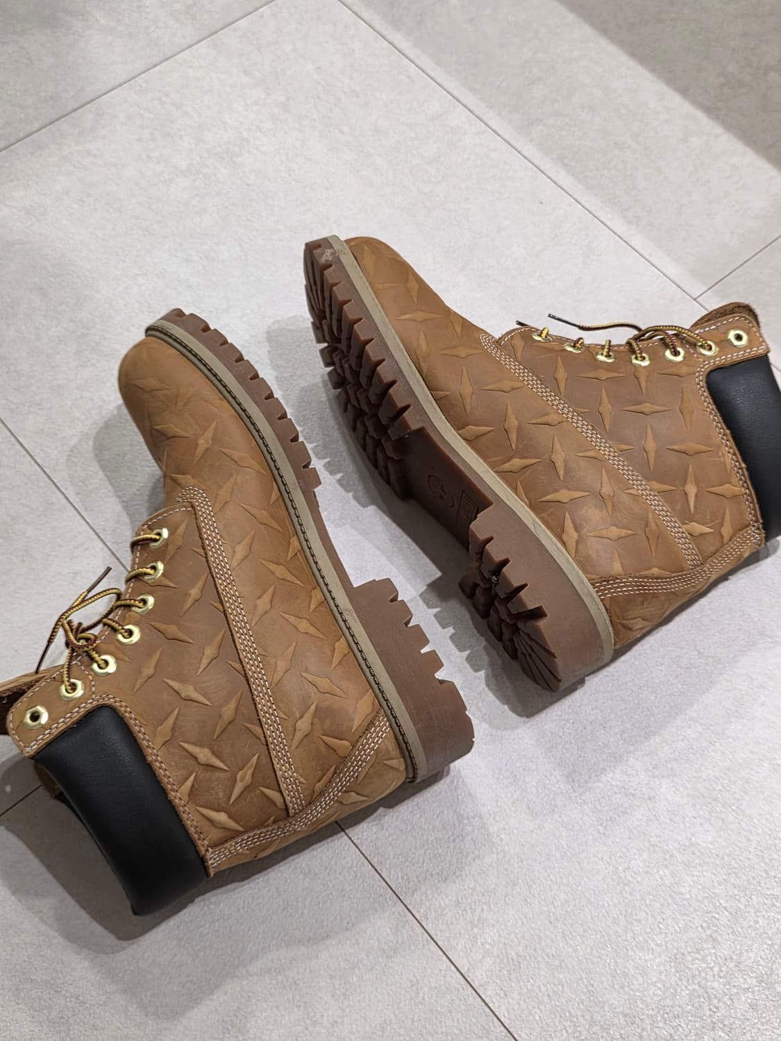 팀버랜드 x 슈프림 다이아몬드 플레이트 부츠 (EU42) 상품이미지6