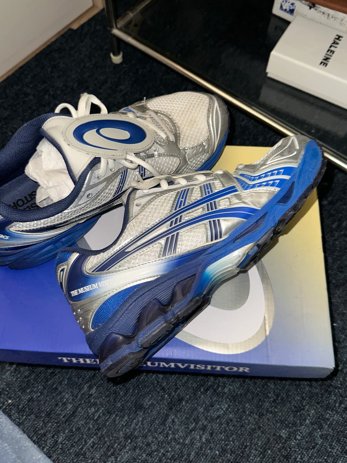 더뮤지엄비지터X아식스 젤 카야노 14 실버/블루 270 상품이미지2
