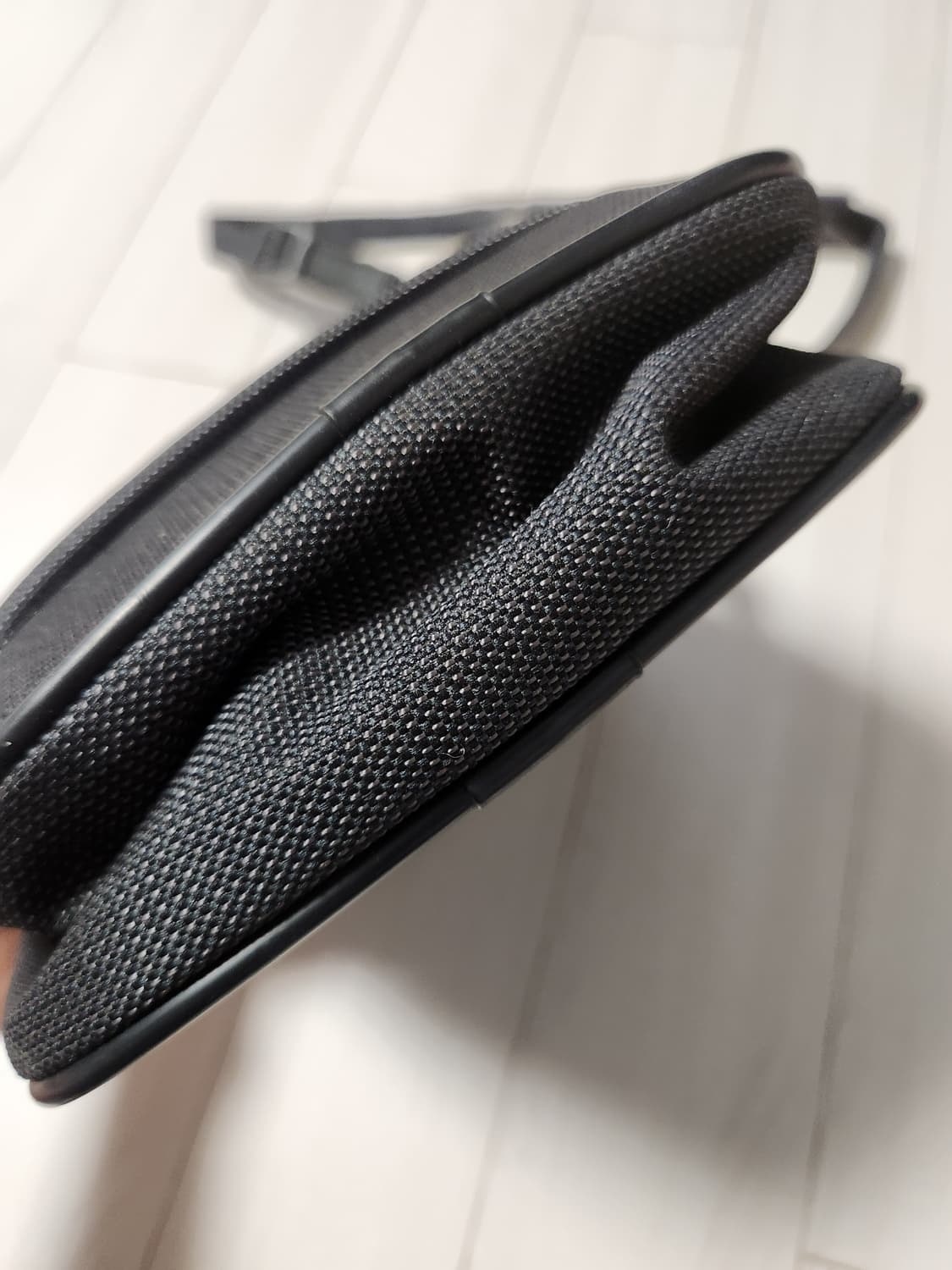 미사용) 샘소나이트 크로스백

여러 중고사이트에도 같이 판매하고 있어서  상품이미지9