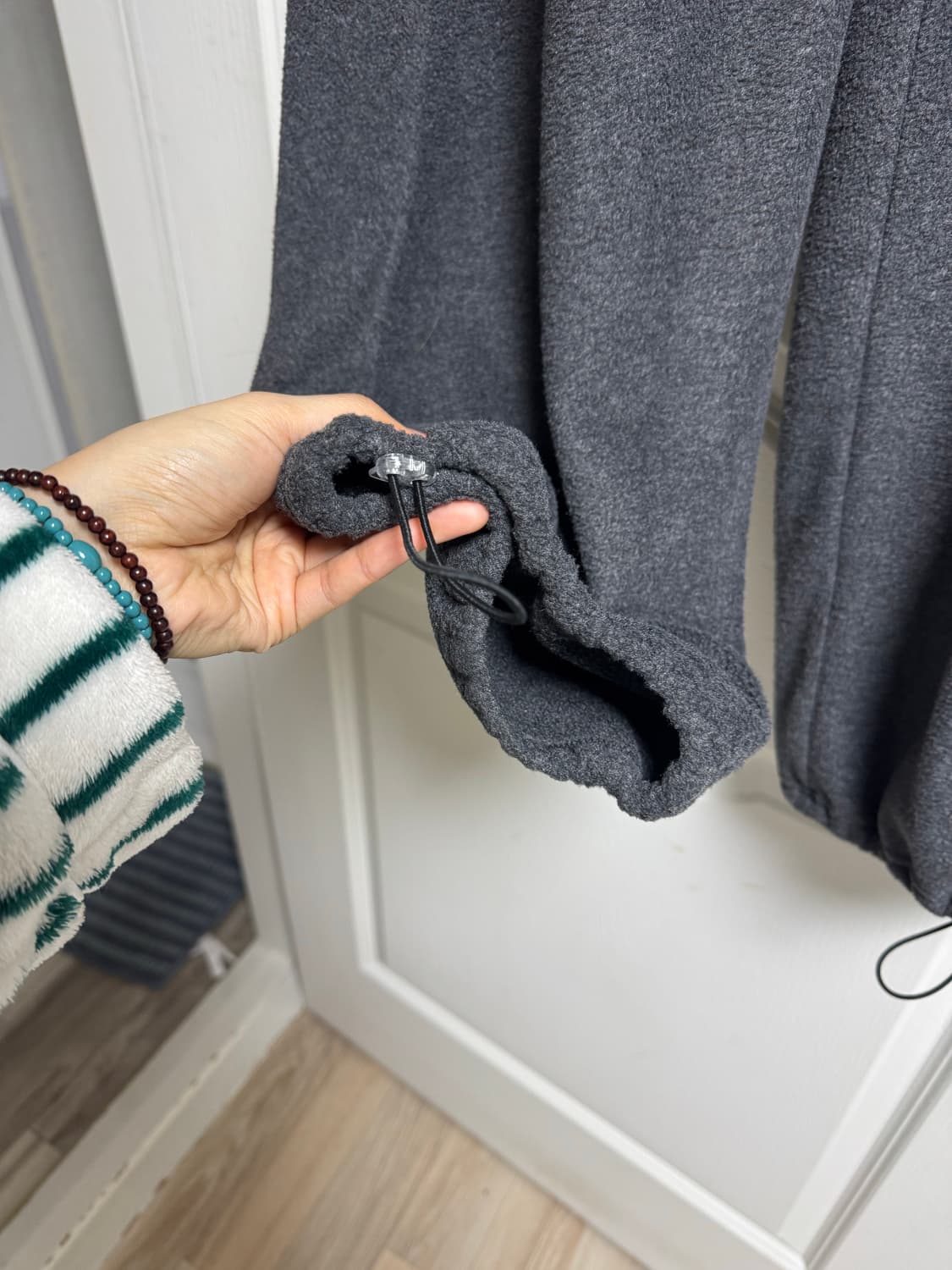 여성 크렘므 플리스팬츠 차콜 상품이미지8