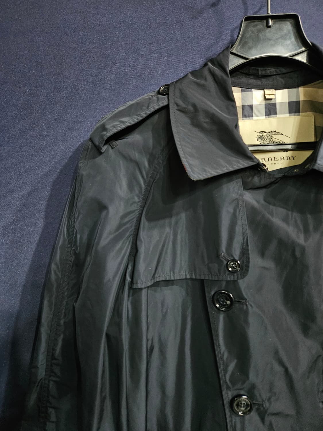 버버리 네이비 남성 105 더블 트렌치코트  상품이미지4
