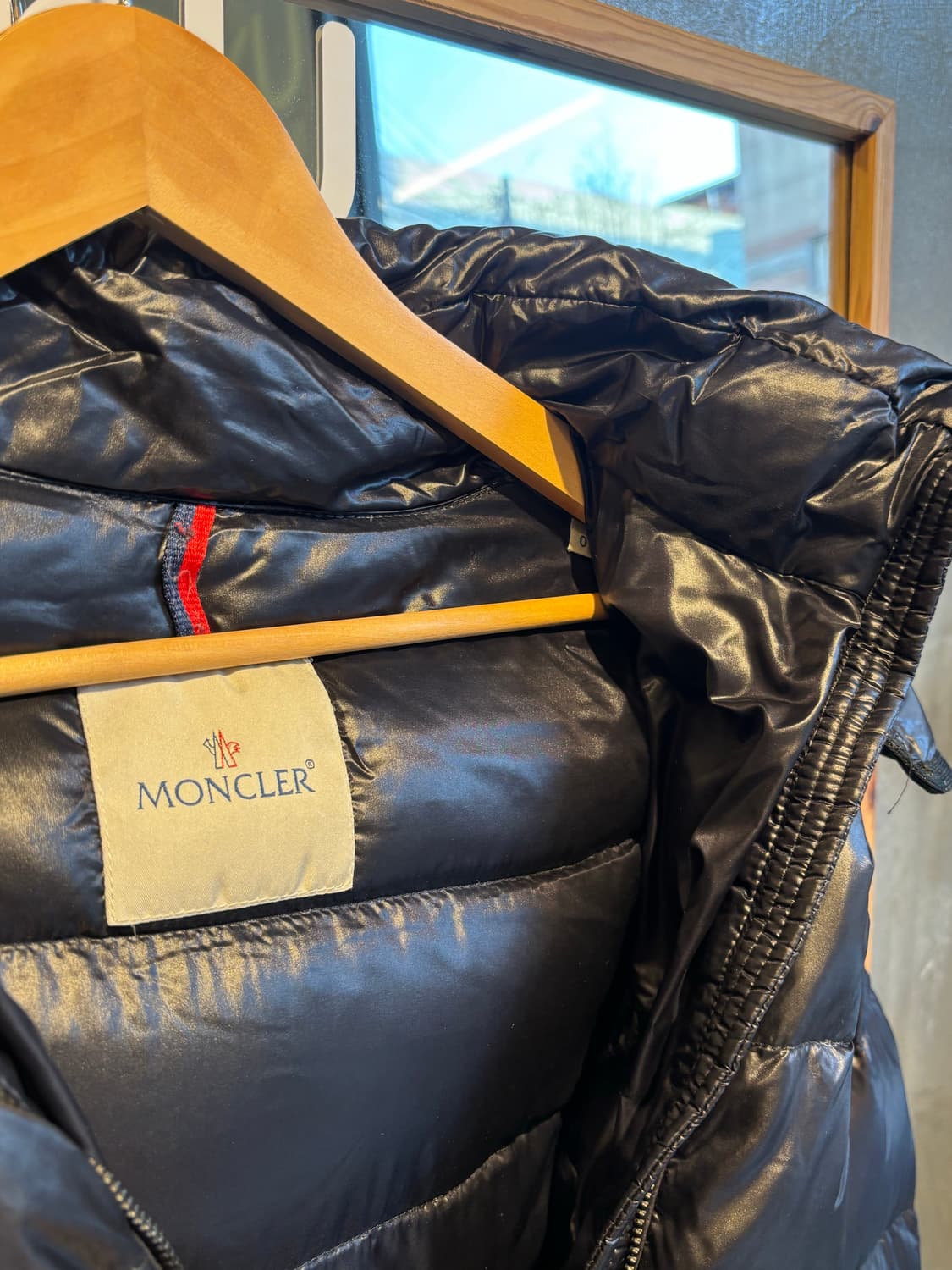 몽클레어 블랙 다운 숏패딩 0사이즈 상품이미지5