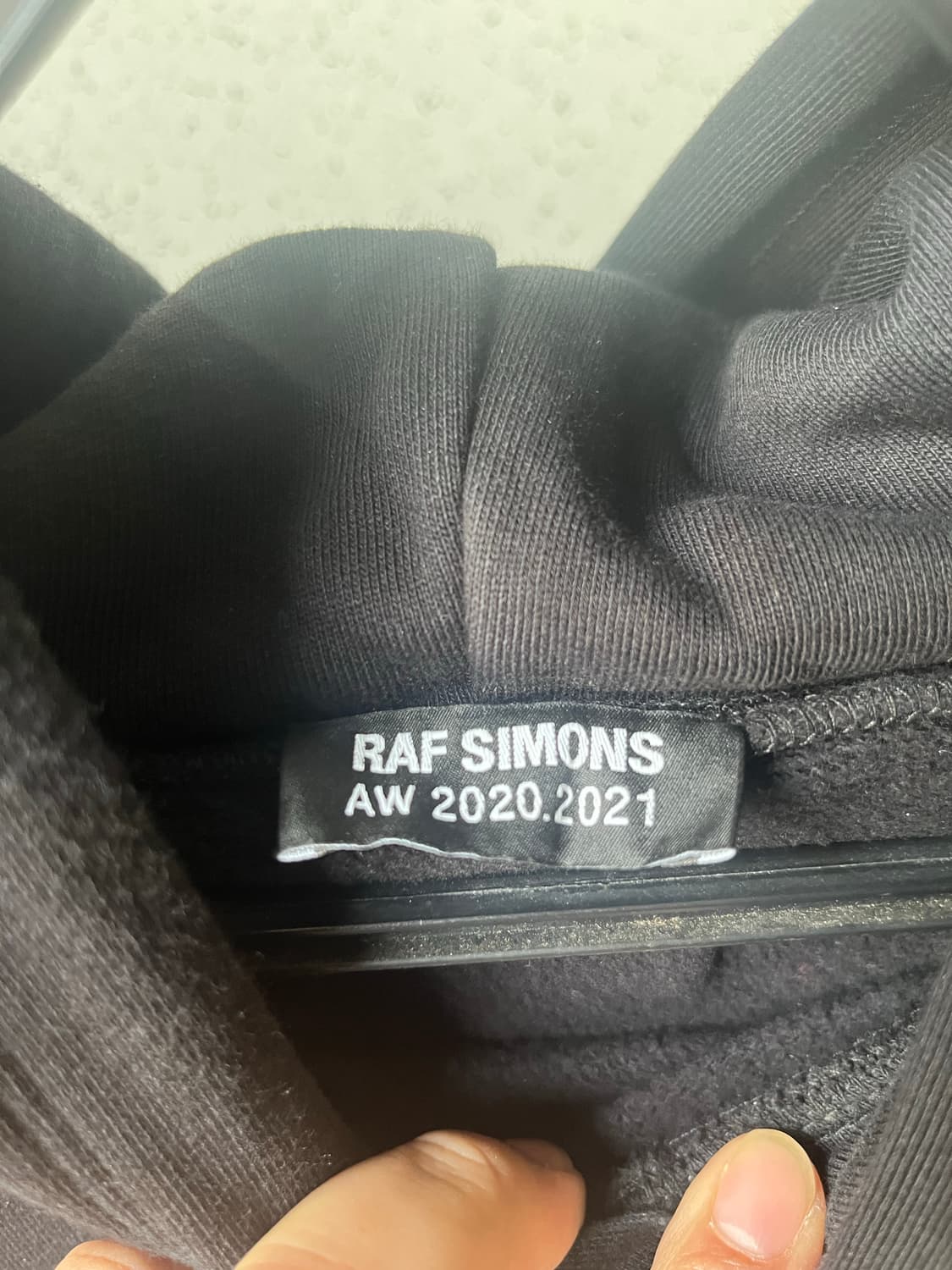 라프시몬스 20fw 자수로고 스카프후드티 상품이미지8