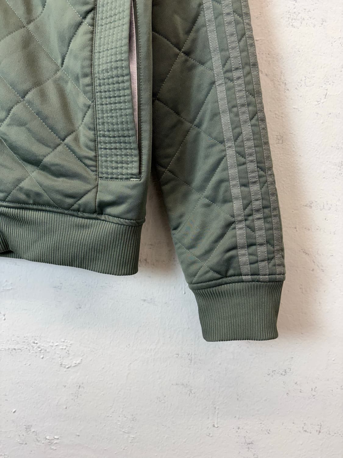 아디다스 카키 퀼팅 트랙탑 져지 상품이미지3