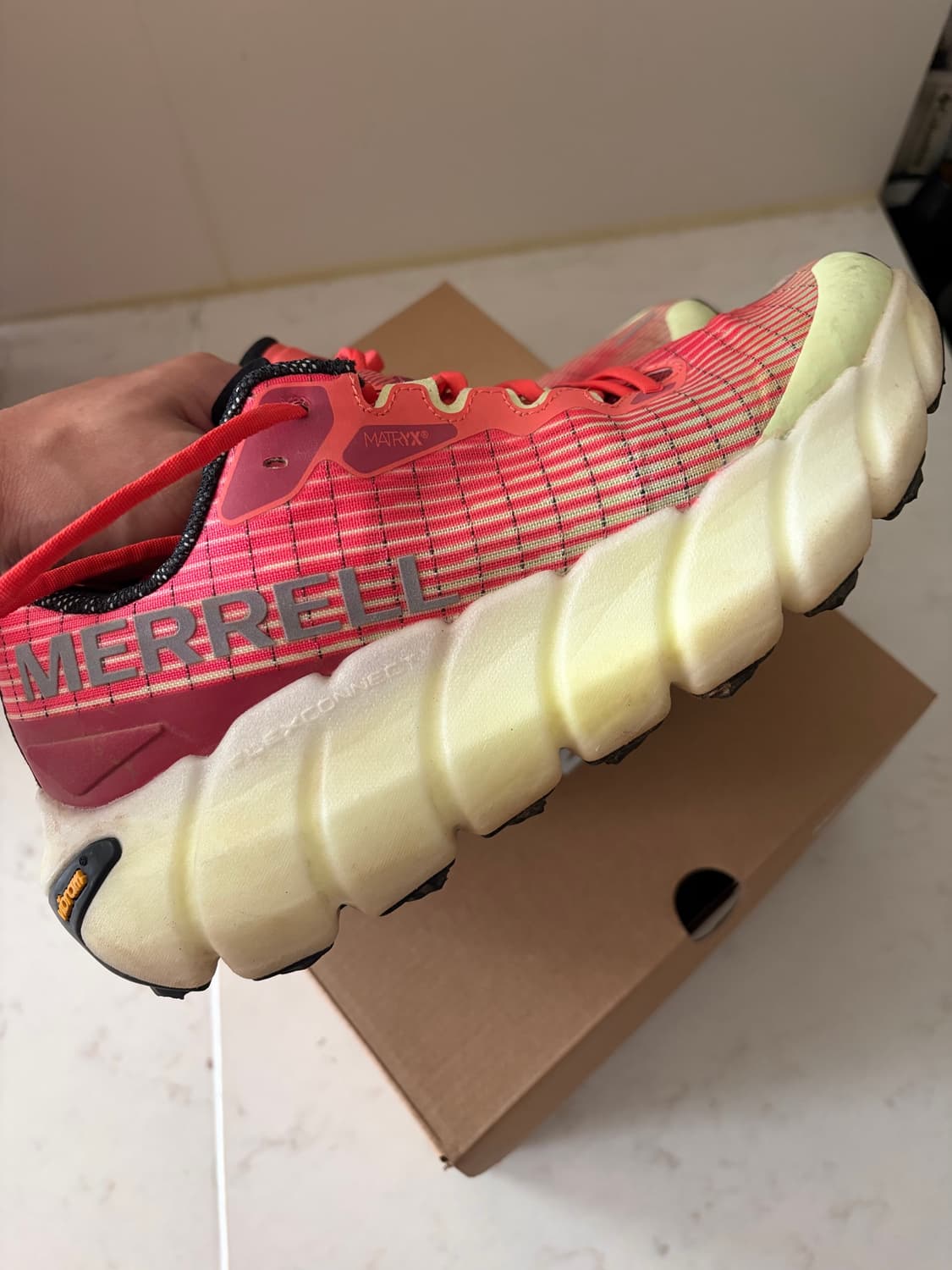 머렐 MTL 어댑트 매트릭스 250 상품이미지4