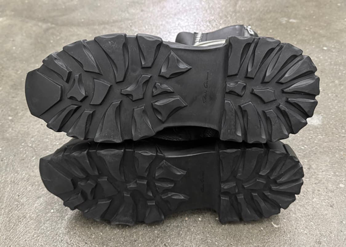 릭오웬스 보조 레이스업 트랙터 부츠 상품이미지8