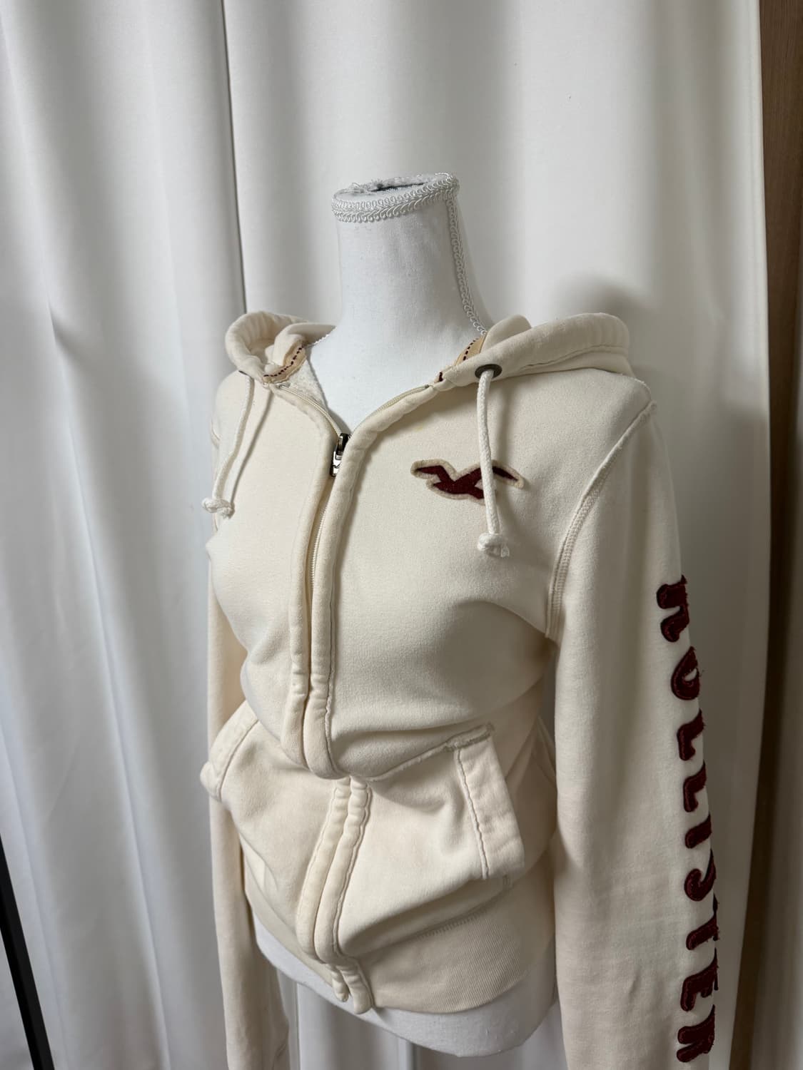 유일)홀리스터 아이보리 버건디 팔로고 후드집업 상품이미지3